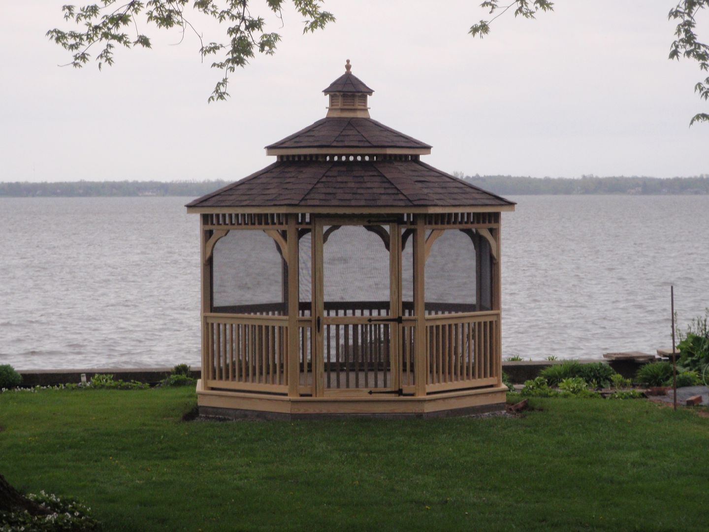 wooden octagon gazebo