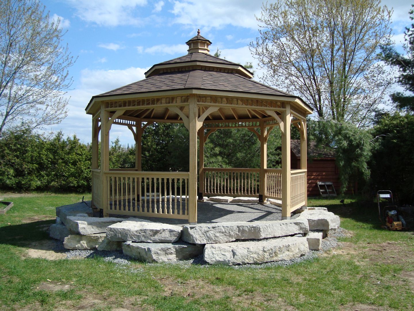 wooden octagon gazebo