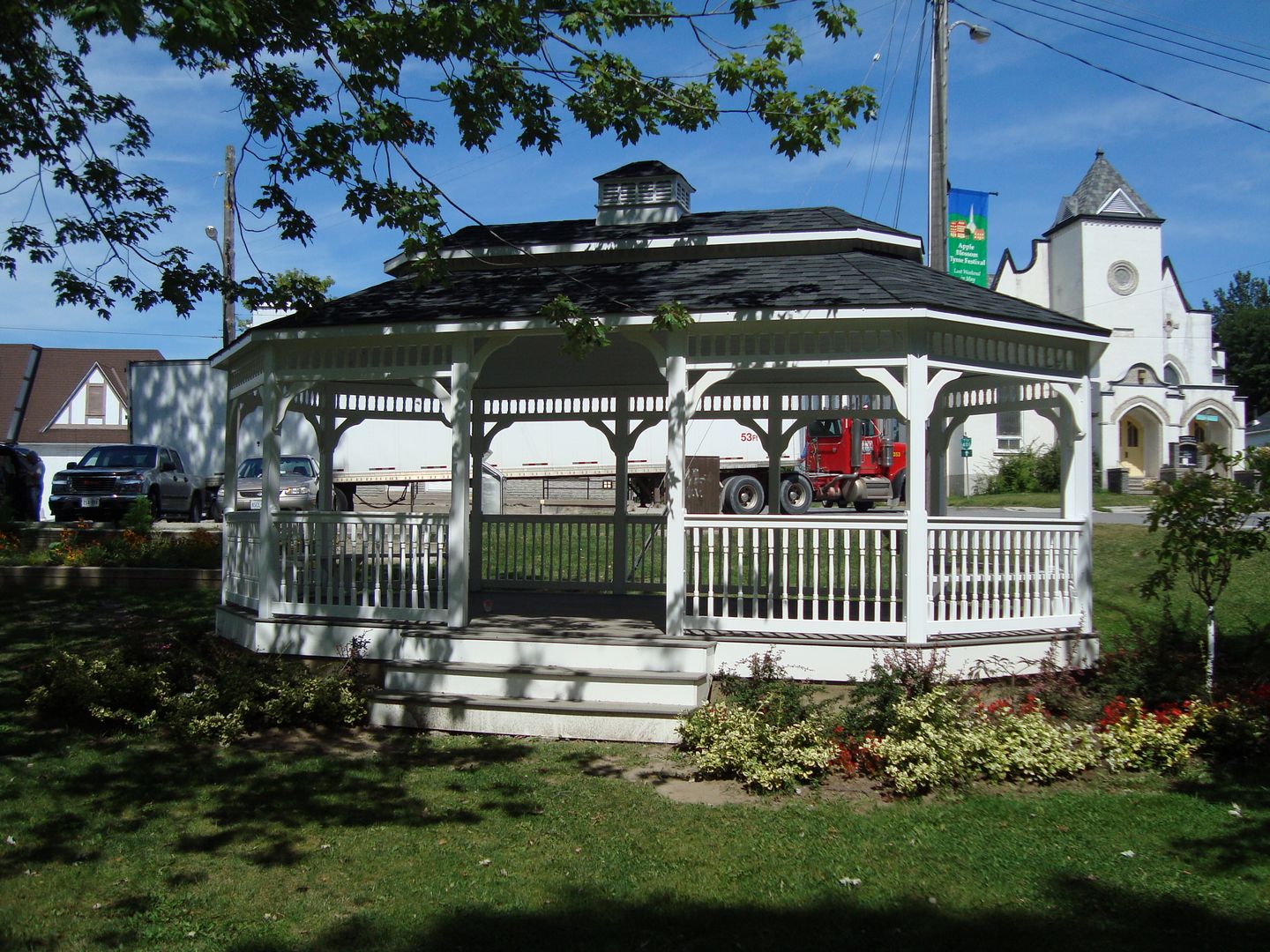 vinyl 14 by 24 foot oval gazebo