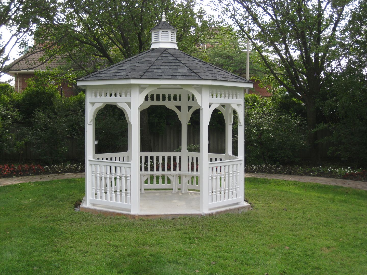 10 foot white vinyl octagon gazebo