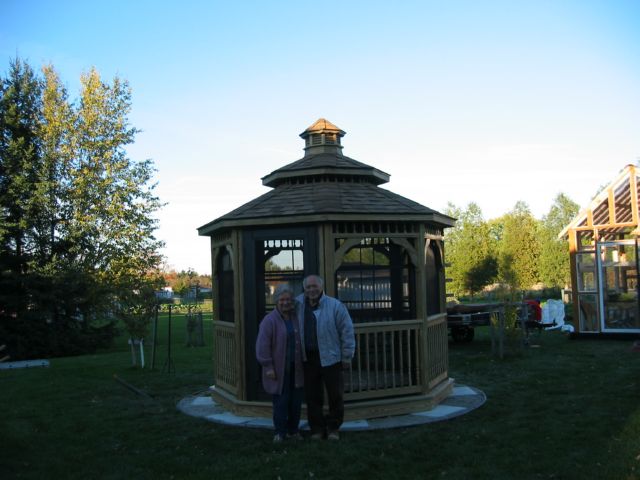 wooden octagon gazebo