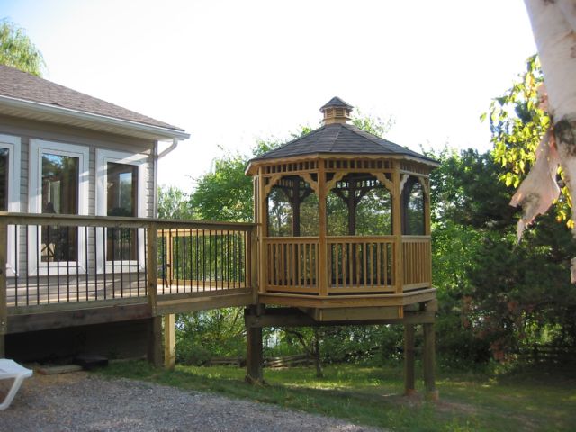 wooden octagon gazebo