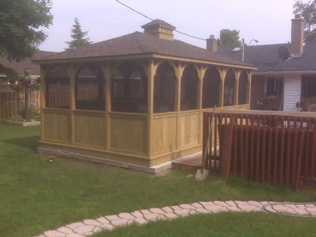 wooden rectangle gazebo