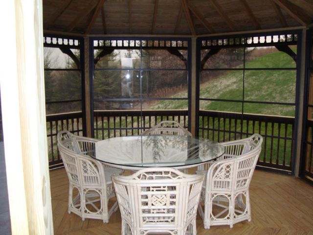 wooden 16 foot octagon gazebo interior