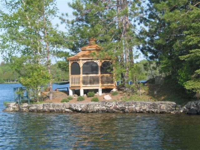 wooden octagon gazebo